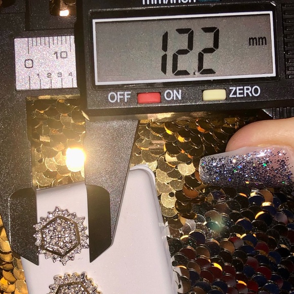 Beautiful Round Big Diamond Earrings WOW Huge Sale - Picture 6 of 10